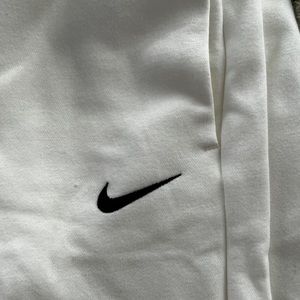 nwot nike sweatpants